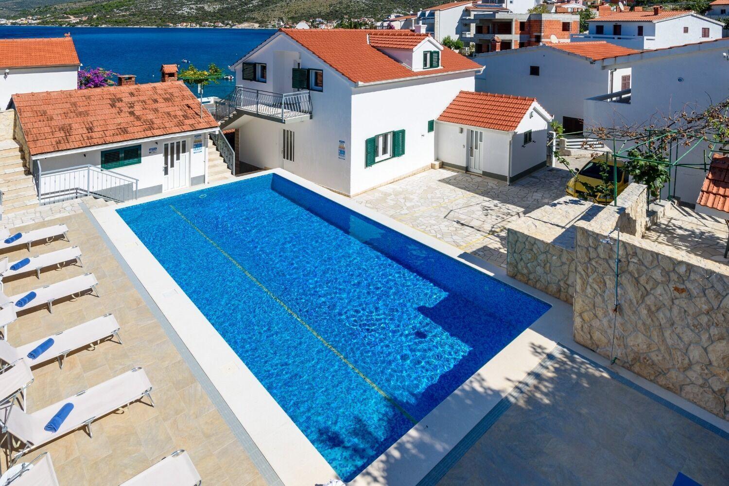 Apartments Bisernica-With Pool Ražanj Exterior foto